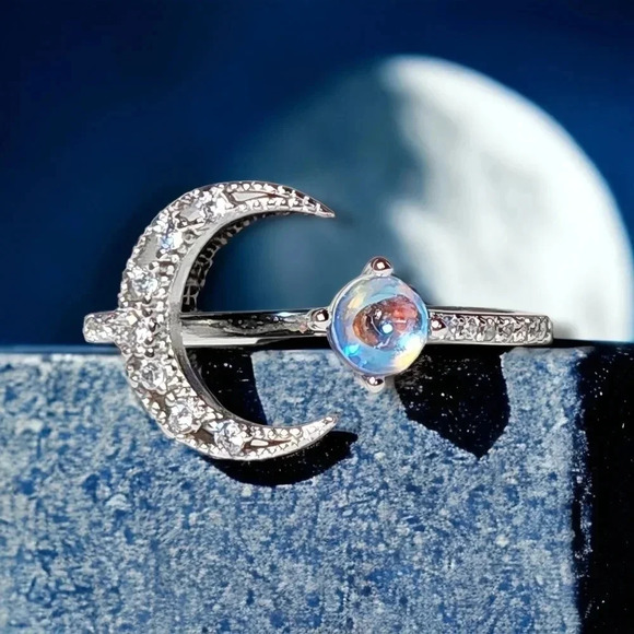 🆕️S925 Silver Crescent Moon Simulated Moonstone Adjustable Ring And Rhinestones - Picture 1 of 15